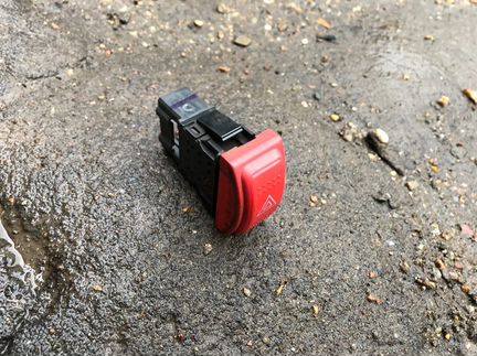 Кнопка аварийки Honda Fit/Jazz 2001-2008