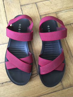 Новые босоножки