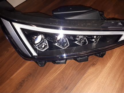 Фара правая Hyundai Elantra 6 92102F2700