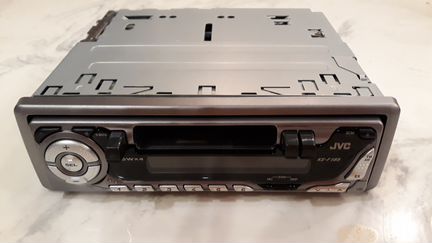 Автомобильная винтажная кассетная магнитола JVC