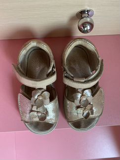 Сандали детские