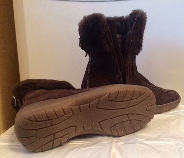 Новые замшевые детские сапоги