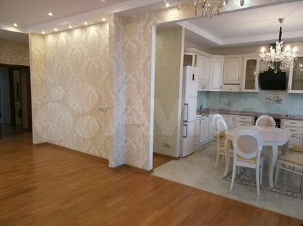 4-к квартира, 127 м², 8/15 эт.