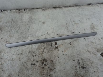 Накладка задней правой двери VW Golf 5 внутренняя