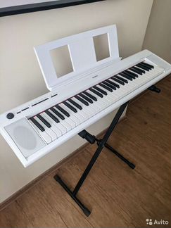 Цифровое пианино Yamaha Piaggero NP-12