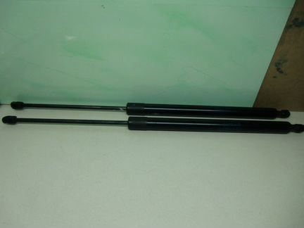 Амортизатор крышки багажника Mercedes V-klass W447