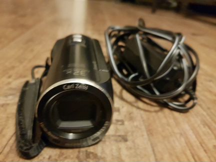 Видеокамера Sony HDR-CX220