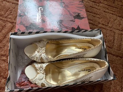 Туфли женские