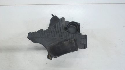 Корпус воздушного фильтра Nissan NV200, 2011