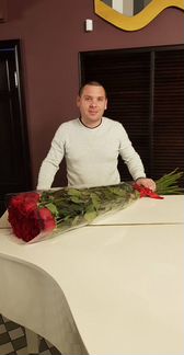 Розы длинные шляпные