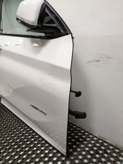 Передняя правая дверь BMW F48 X1 (цвет 300)