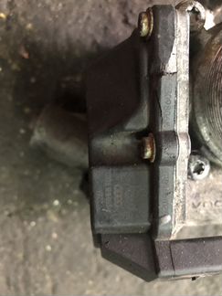 Дроссельная заслонка 076128063A VW Crafter 2.5