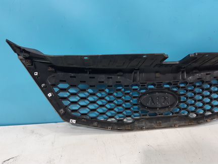 Решетка радиатора Kia Sorento 2 2009 - 2012