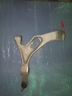 Рычаг на Audi Q7 4L 2009г