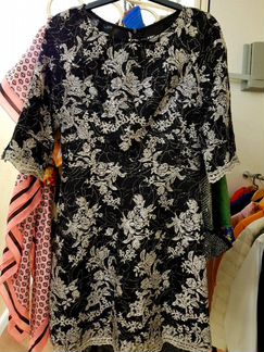 Платье с пайетками