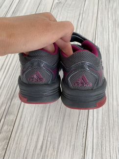Кроссовки adidas