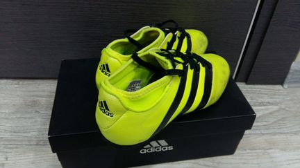 Бутсы футбольные adidas