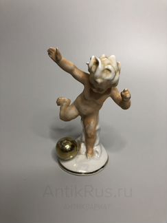 Фигурка 