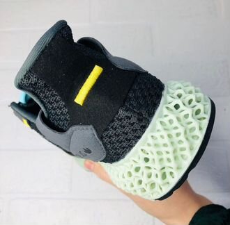 Кроссовки Адидас