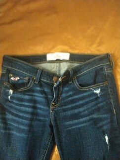 Джинсы Hollister
