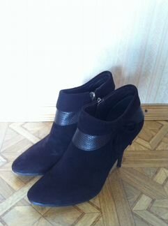 Осенние женские ботильоны фирмы 