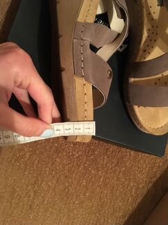 Сандалии на танкетке Леон