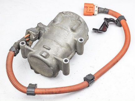Компрессор кондиционера Toyota Prius