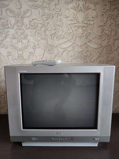 Телевизоры 3 штуки