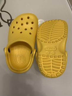 Детские crocs желтые