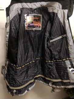 Сноубордическая куртка женская