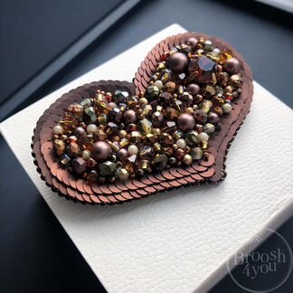 Брошь из бисера Сердце