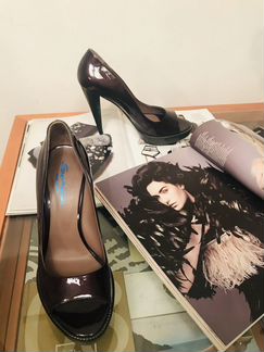 Лаковые туфли Santoni, Италия